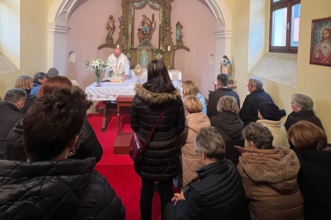 Euharistijsko klanjanje i čitanje Svetog pisma  u kapeli sv. Florijana u župi Goričan